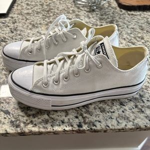 Converse Chuck Taylor size 8.5 new